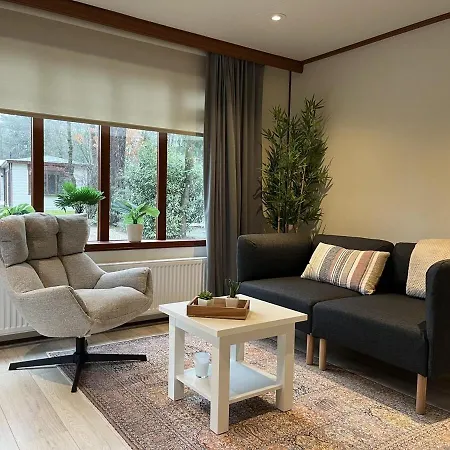 Chalet Viooltje In Het Bos I Knus Op De Veluwe Hoenderloo