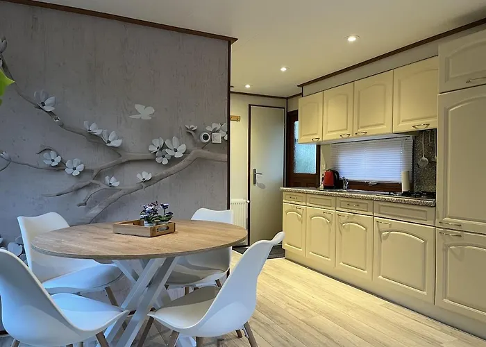 Alpesi faház Viooltje In Het Bos I Knus Op De Veluwe *